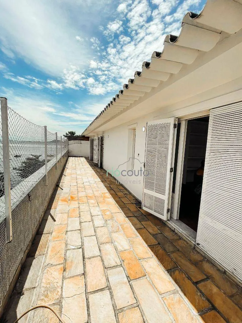 Unfurnished apartment with 4 bedrooms and 377 m²