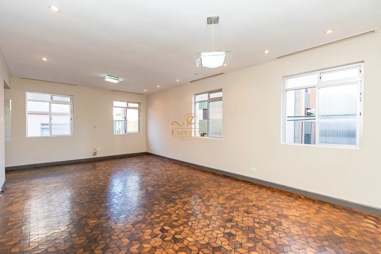 3-bedroom apartment with a closed gas kitchen — photo 2
