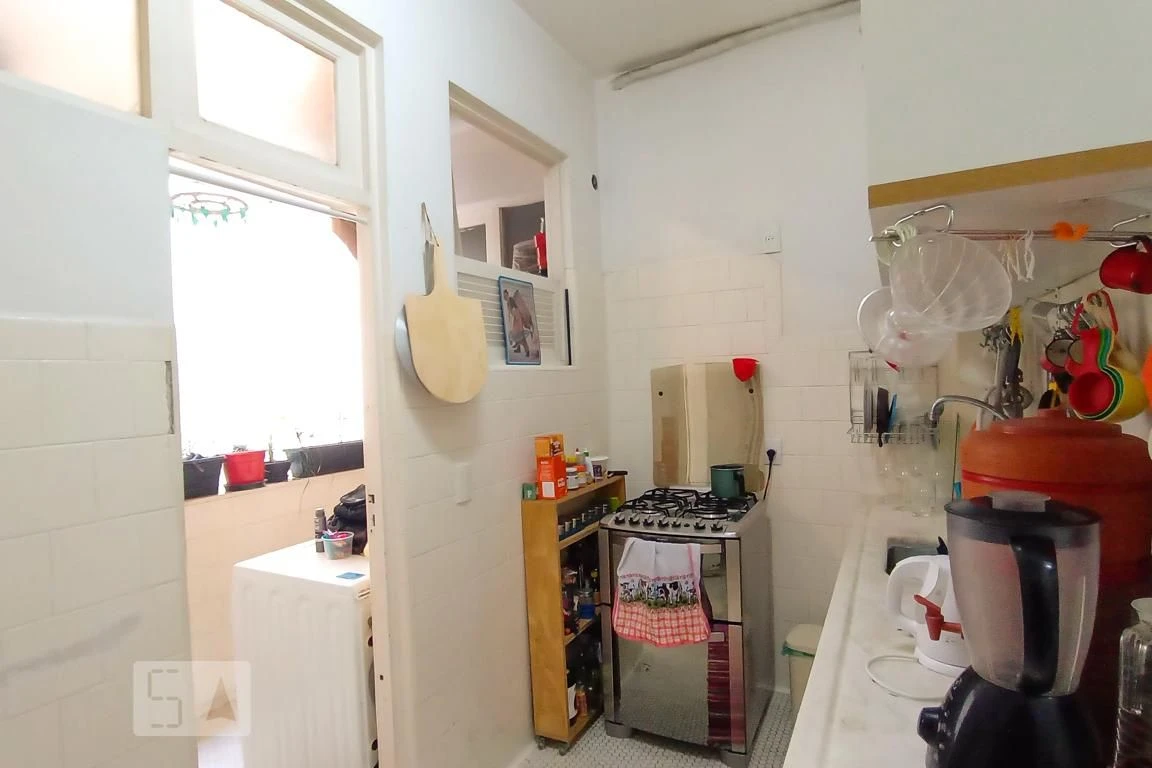 Furnished apartment with 2 bedrooms and 1 parking space — photo 20