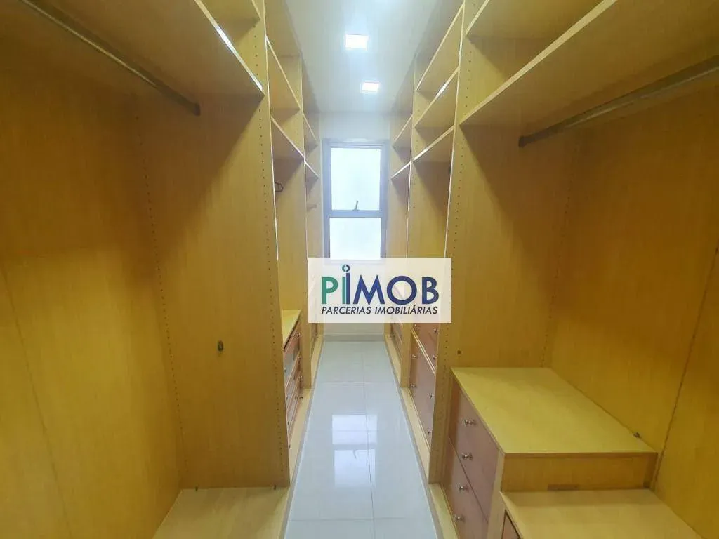 4-bedroom 260 m² apartment with 2 en-suite bathrooms — photo 28