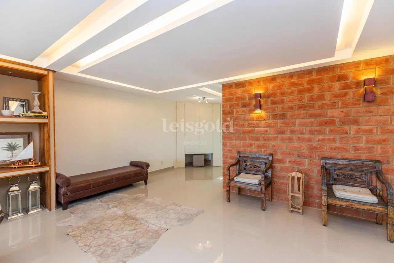 Apartamento sem mobília com 5 quartos e cozinha aberta a gás — photo 12