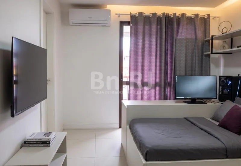 Furnished apartment, 127 m², with a glass-enclosed balcony — photo 4