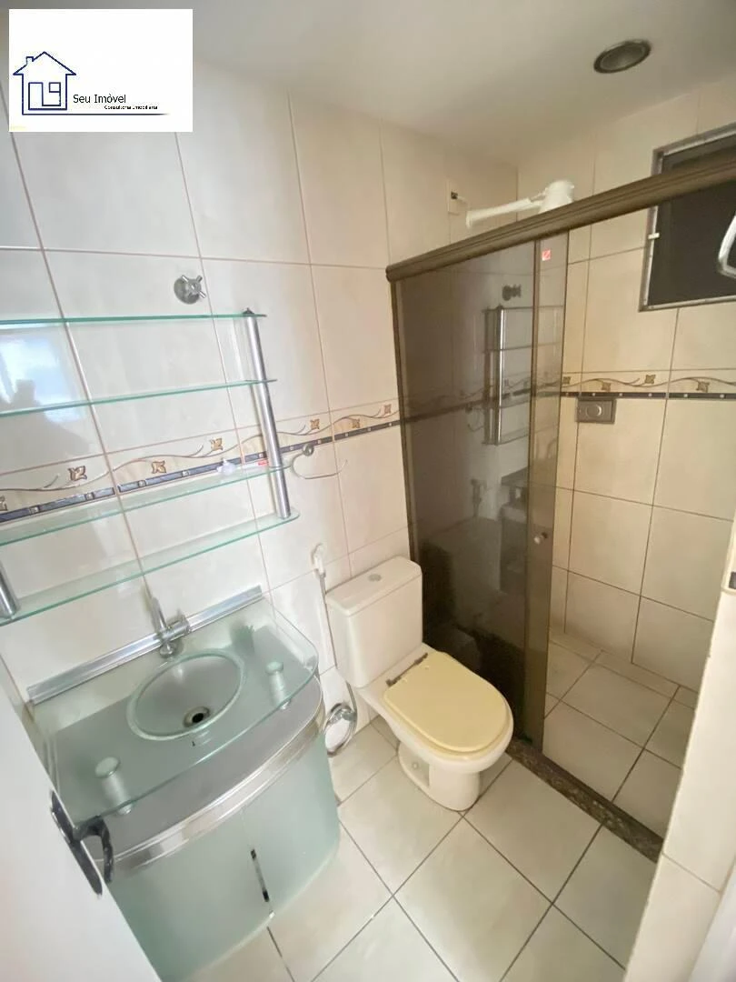 60 m² apartment with 2 bedrooms and a closed kitchen — photo 12