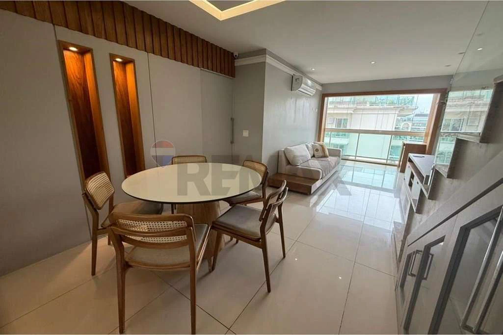 Furnished 246 m² apartment with 4 bedrooms and balcony — photo 20
