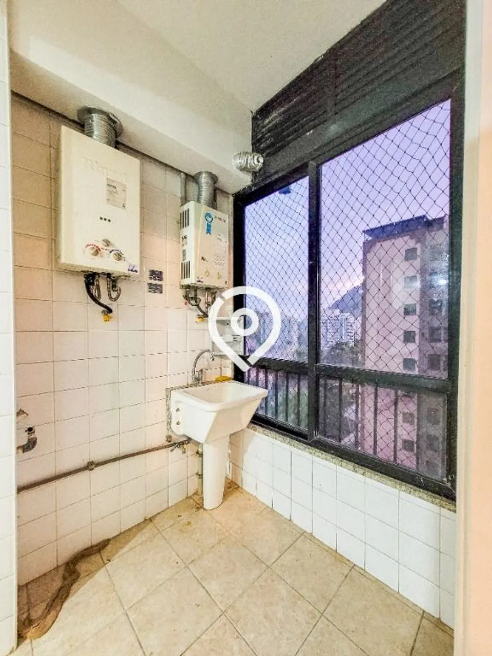 4-bedroom apartment with a balcony and 149 m² — photo 14