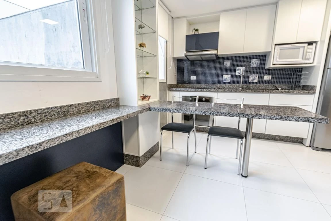 Washing machine in a one-bedroom apartment, 24 m² — photo 14