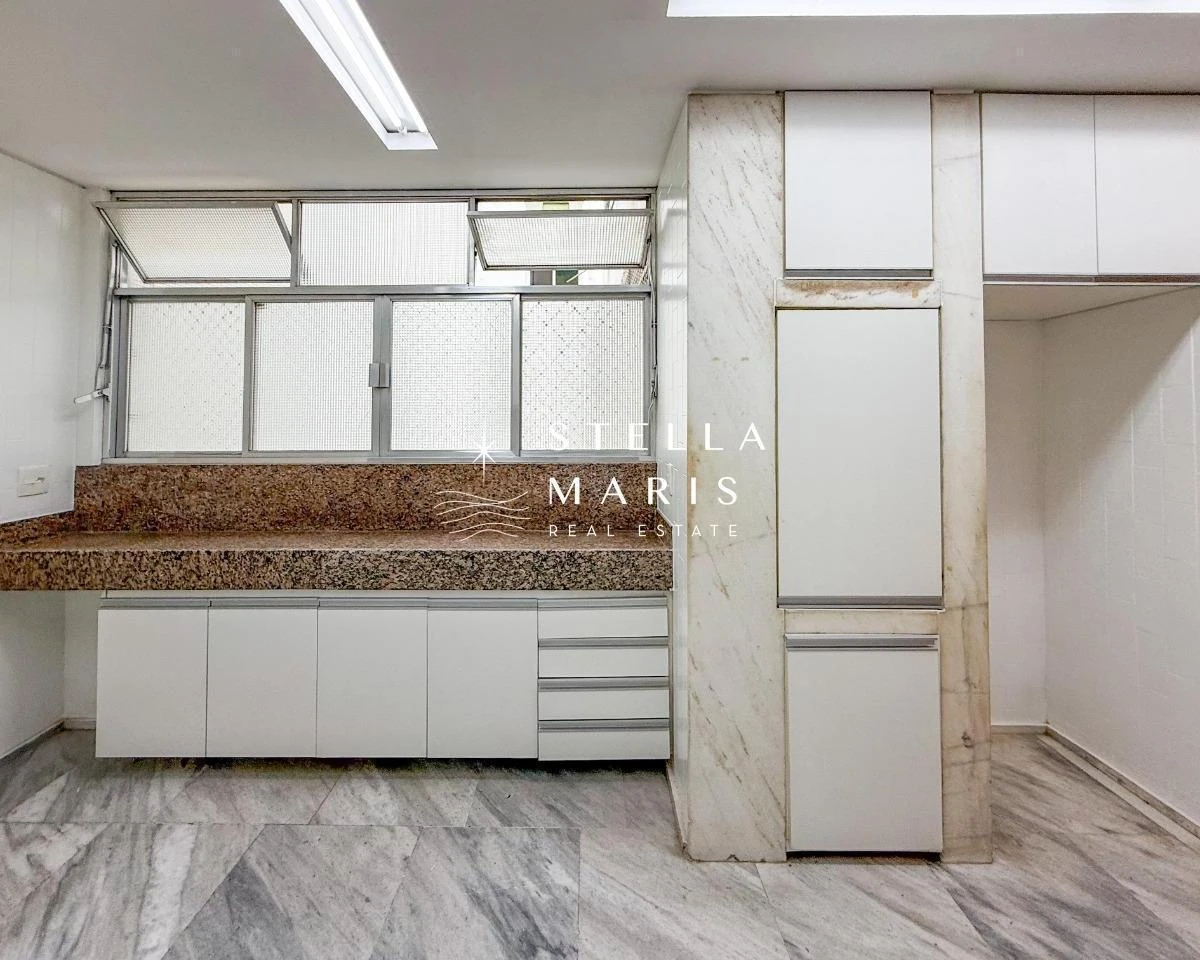 Unfurnished 225 m² apartment with 3 bedrooms — photo 8