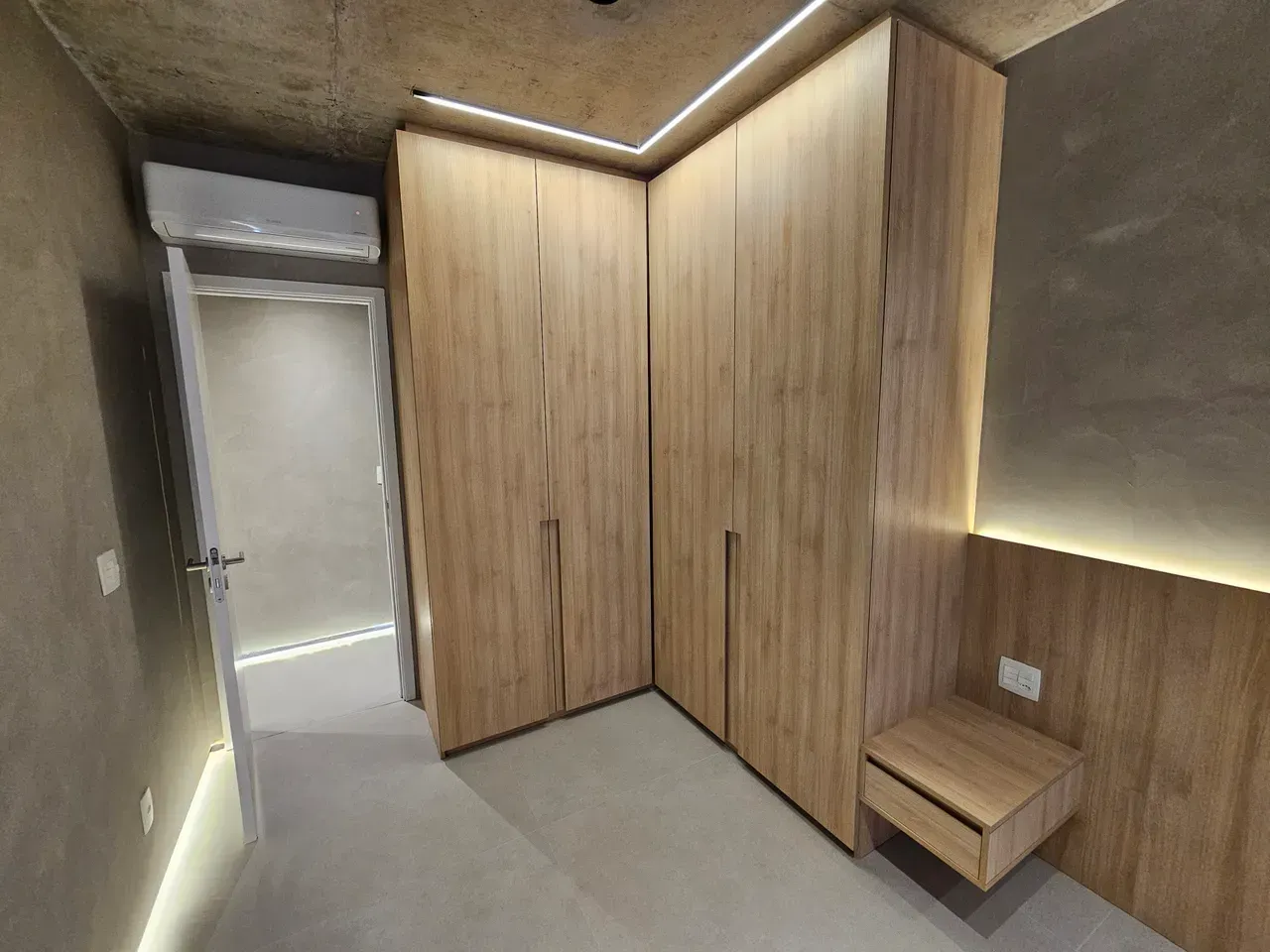 3-bedroom apartment with balcony and open kitchen — photo 5