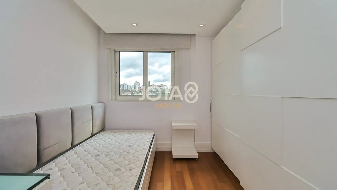 Apartamento con balcón y barbacoa privada — photo 13