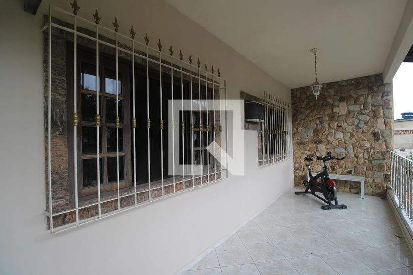 House, 370 m², with a grill on the balcony — photo 27