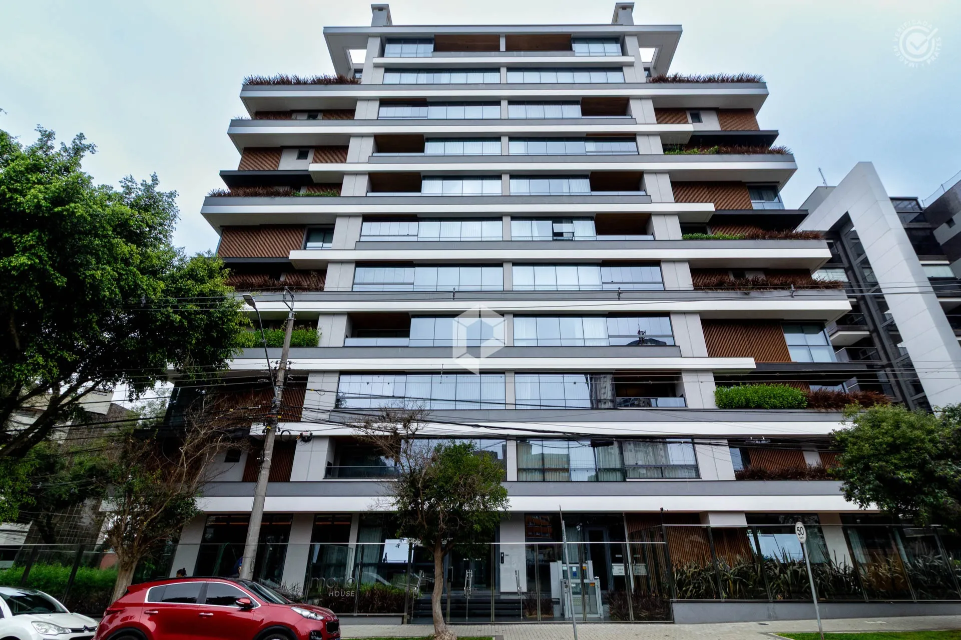 3-bedroom apartment with 3 en-suite bathrooms and 245 m² — photo 22