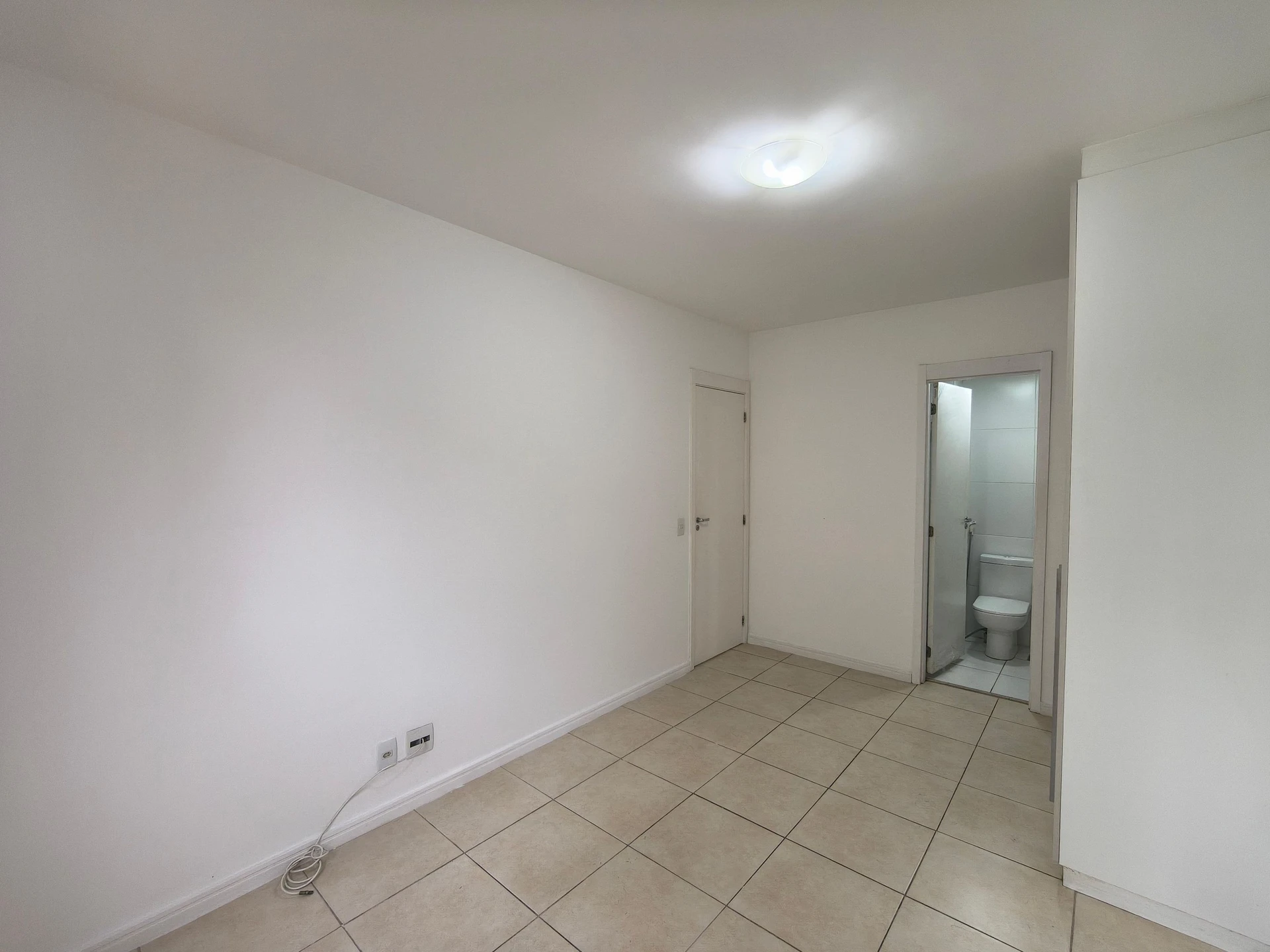 Apartamento de aluguel com 2 quartos e varanda — photo 27