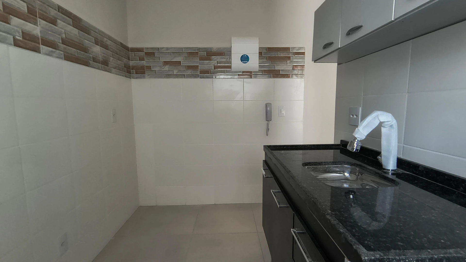 Apartamento, 44 m², com piso de madeira ou laminado — photo 3