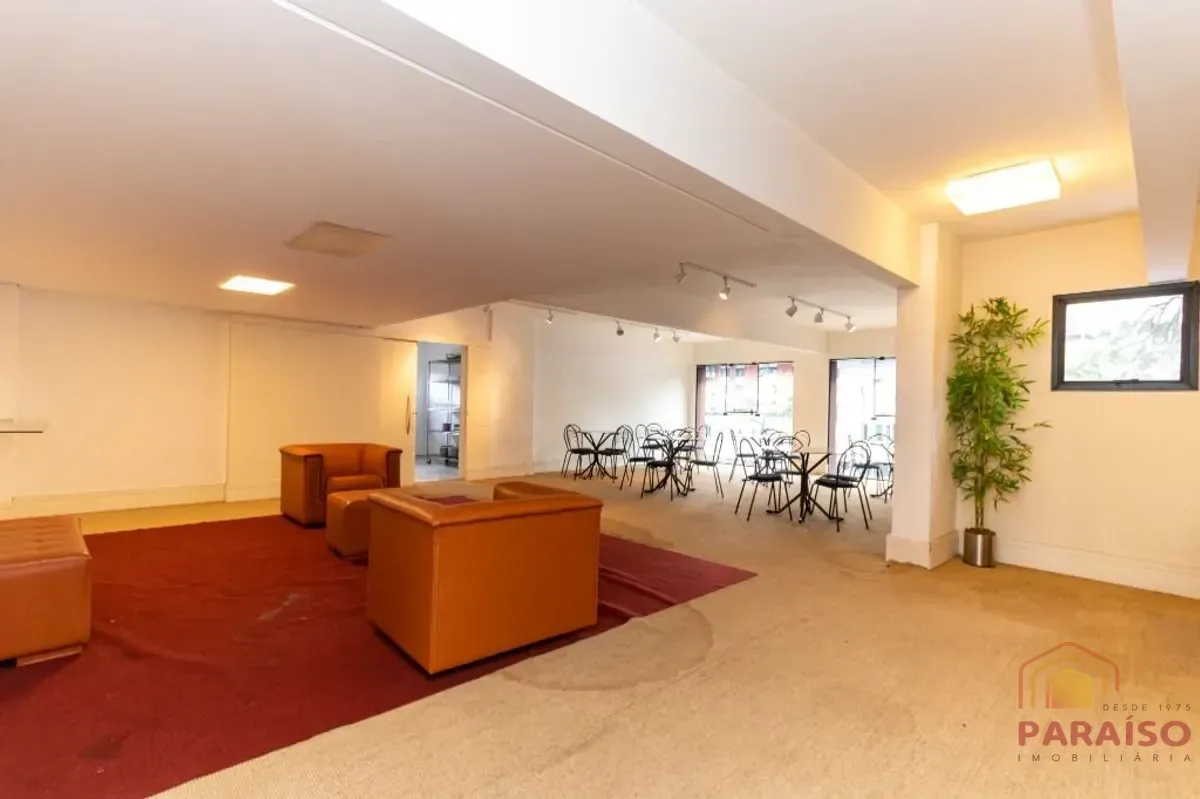 Studio with 1 bedroom, 1 bathroom and a 34 m² compact kitchen — photo 31