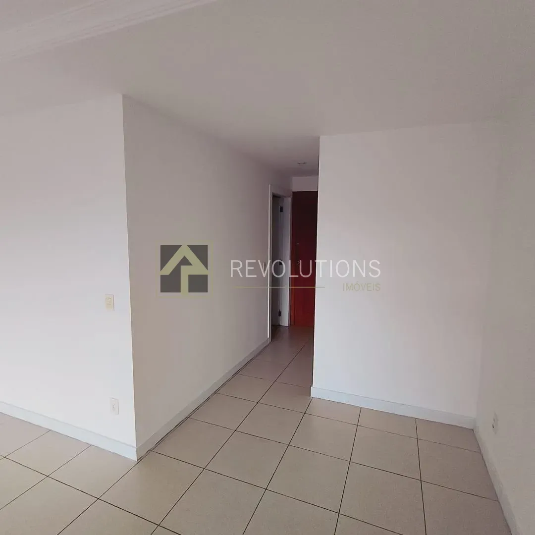 Apartamento de 3 quartos com 5 banheiros e cozinha fechada — photo 11