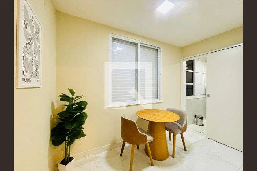 Apartamento mobiliado de 1 quarto com cozinha fechada — photo 8