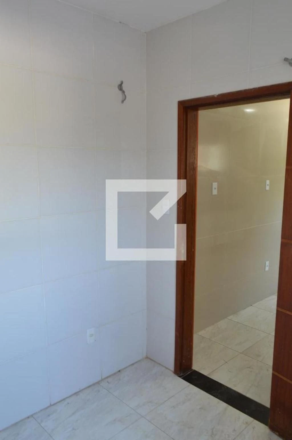 Casa de 3 quartos com janelas do piso ao teto — photo 85