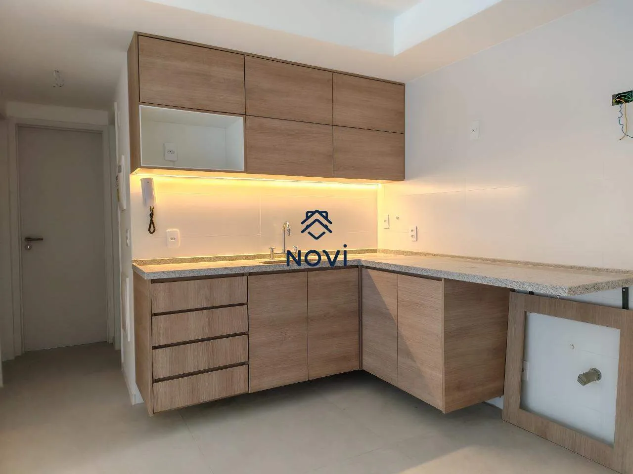 2-bedroom apartment with 2 bathrooms and 1 parking space — photo 3