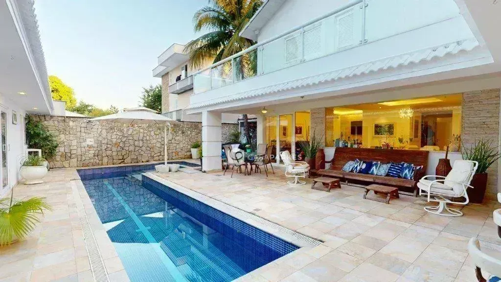 House with 5 bedrooms and 5 bathrooms, 500 m² — photo 34