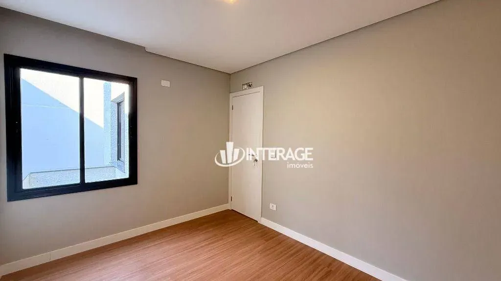 Townhouse with 3 bedrooms, en-suite and private garden — photo 30