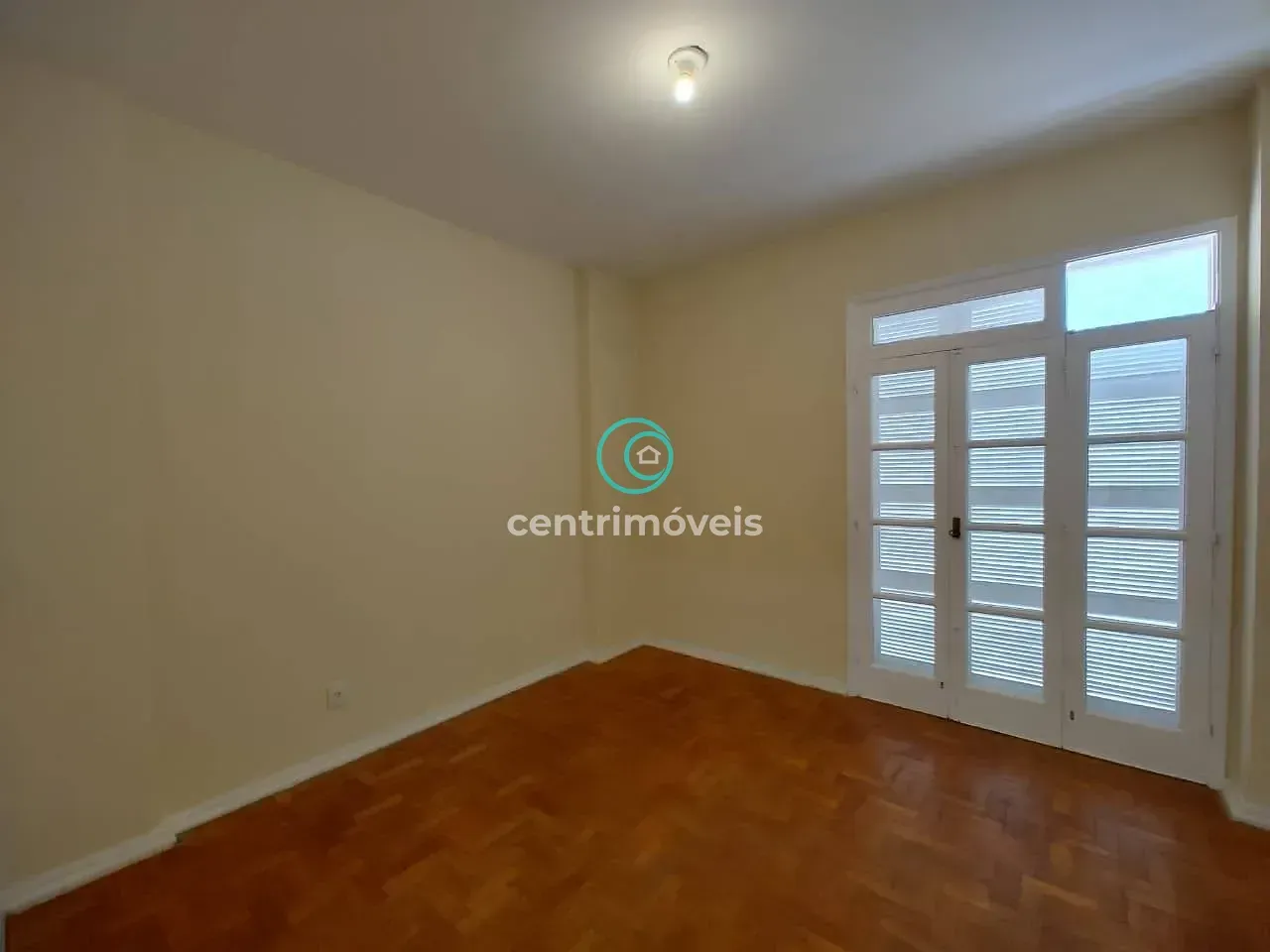 2-bedroom apartment with a mountain view in Rio de Janeiro — photo 19