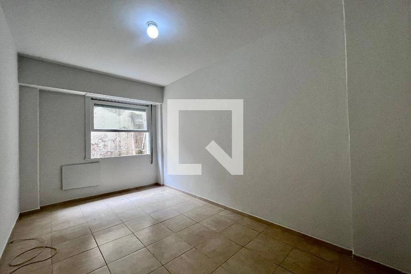 Rental studio with 1 bedroom and 1 bathroom — photo 10