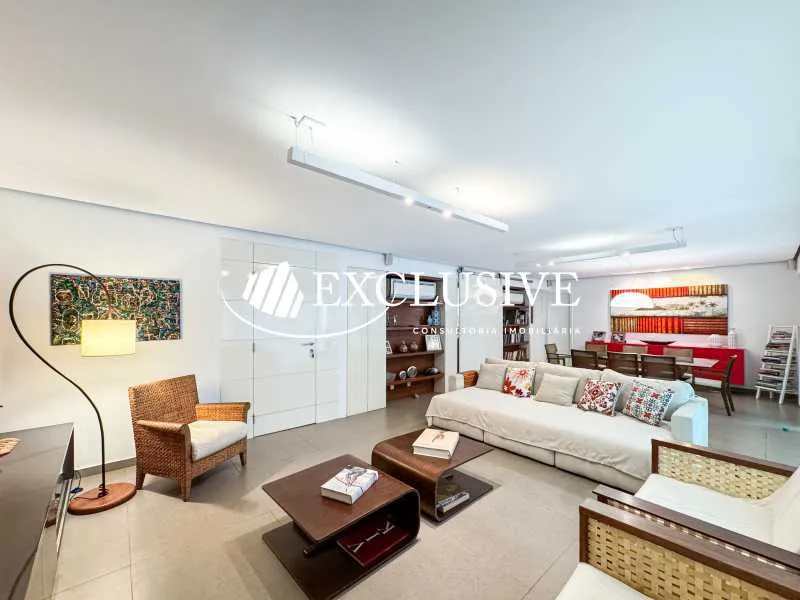 Furnished apartment with 4 bedrooms and 5 bathrooms — photo 4