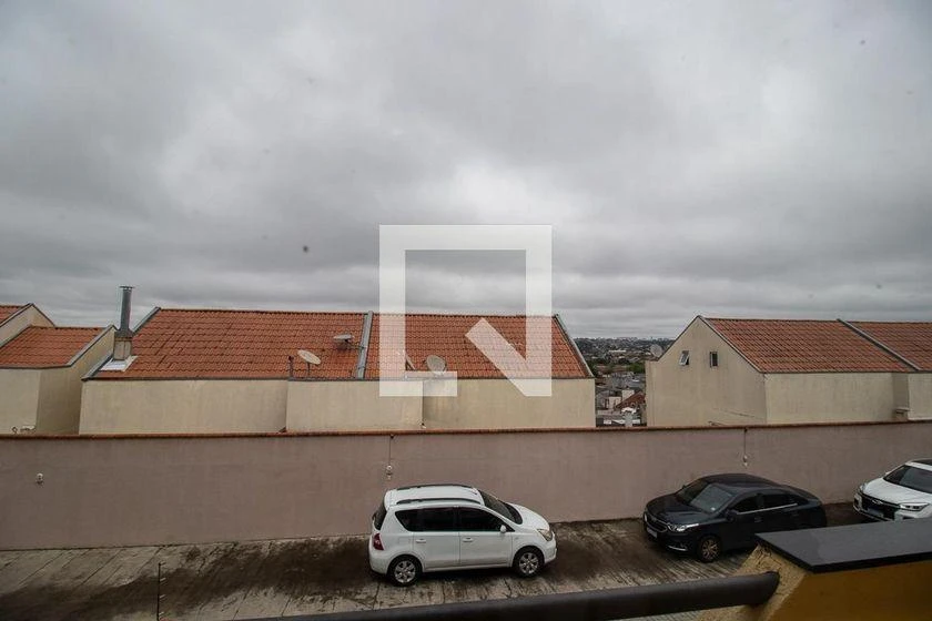 3-bedroom house with a bathtub in Curitiba — photo 47