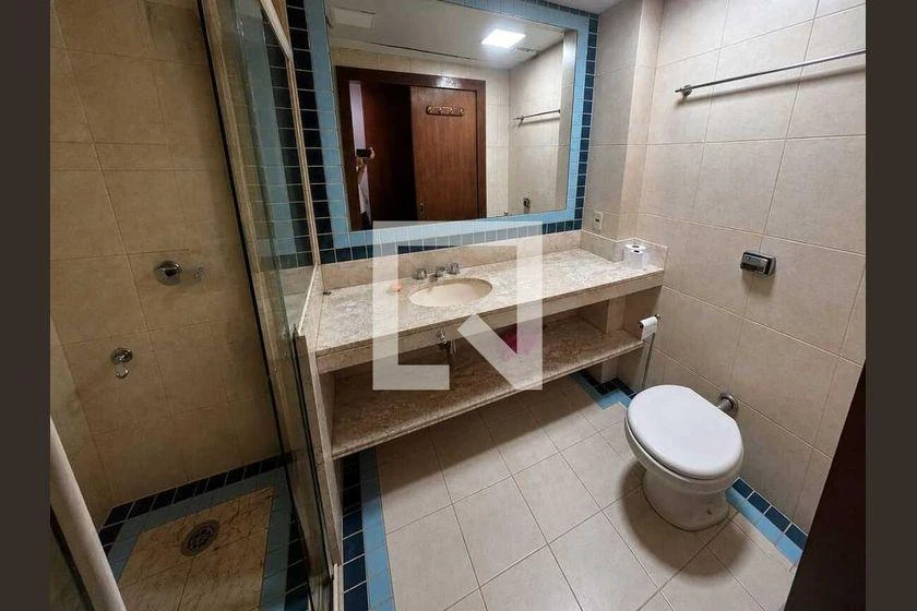 255 m² apartment with 3 bedrooms and 5 bathrooms — photo 7