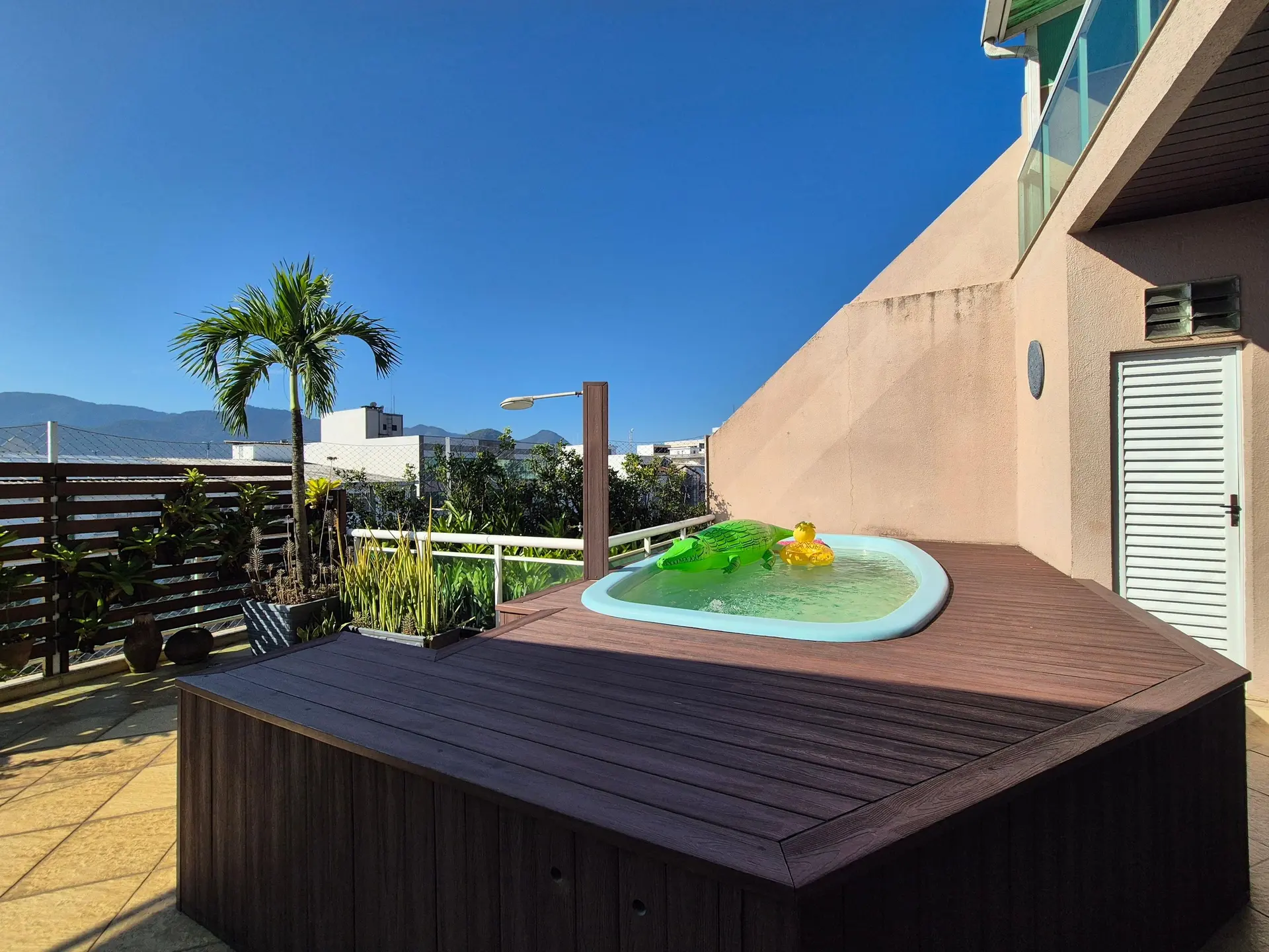 Mountain view in a 4-bedroom apartment, 265 m² — photo 8