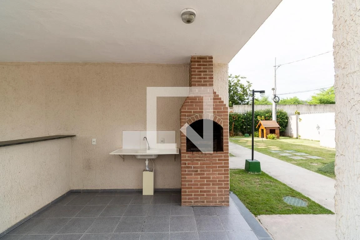 Apartamento com 2 quartos e área de serviço com tanque — photo 6