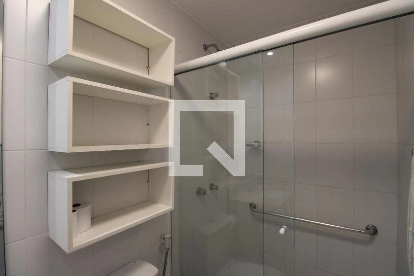 Furnished apartment, 115 m², with a grill on the balcony — photo 41
