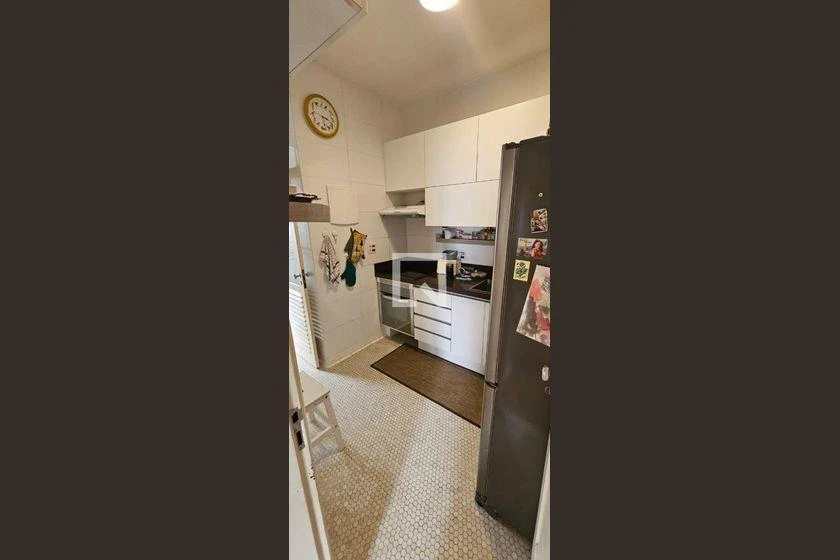 3-bedroom rental apartment with 2 bathrooms — photo 2