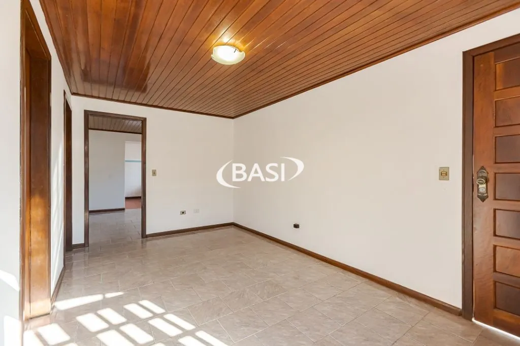 Unfurnished house with 4 bedrooms and shared BBQ area — photo 17
