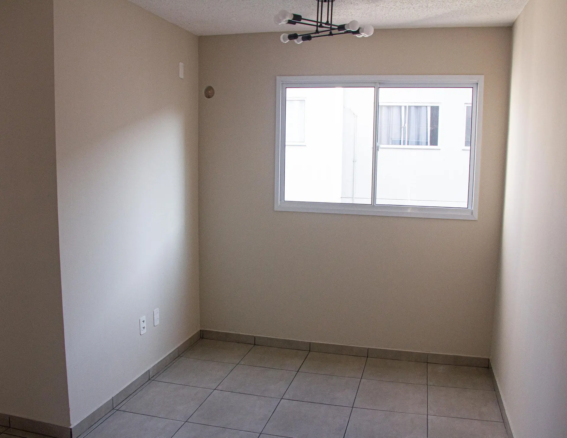 Apartment with 2 bedrooms and a balcony — photo 3