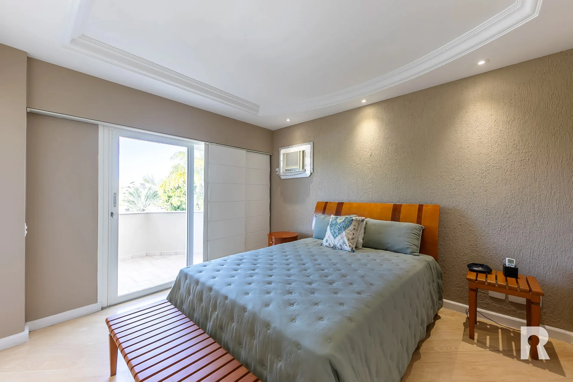 Furnished house with 4 bedrooms and a gas kitchen — photo 25