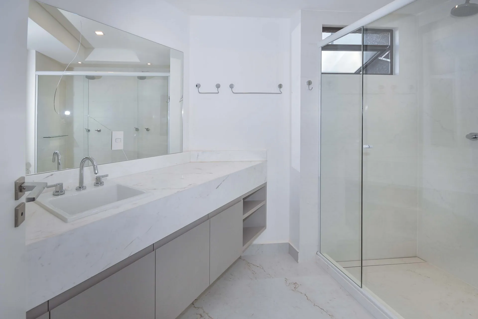 3-bedroom apartment with 182 m² and 2 parking spaces — photo 35