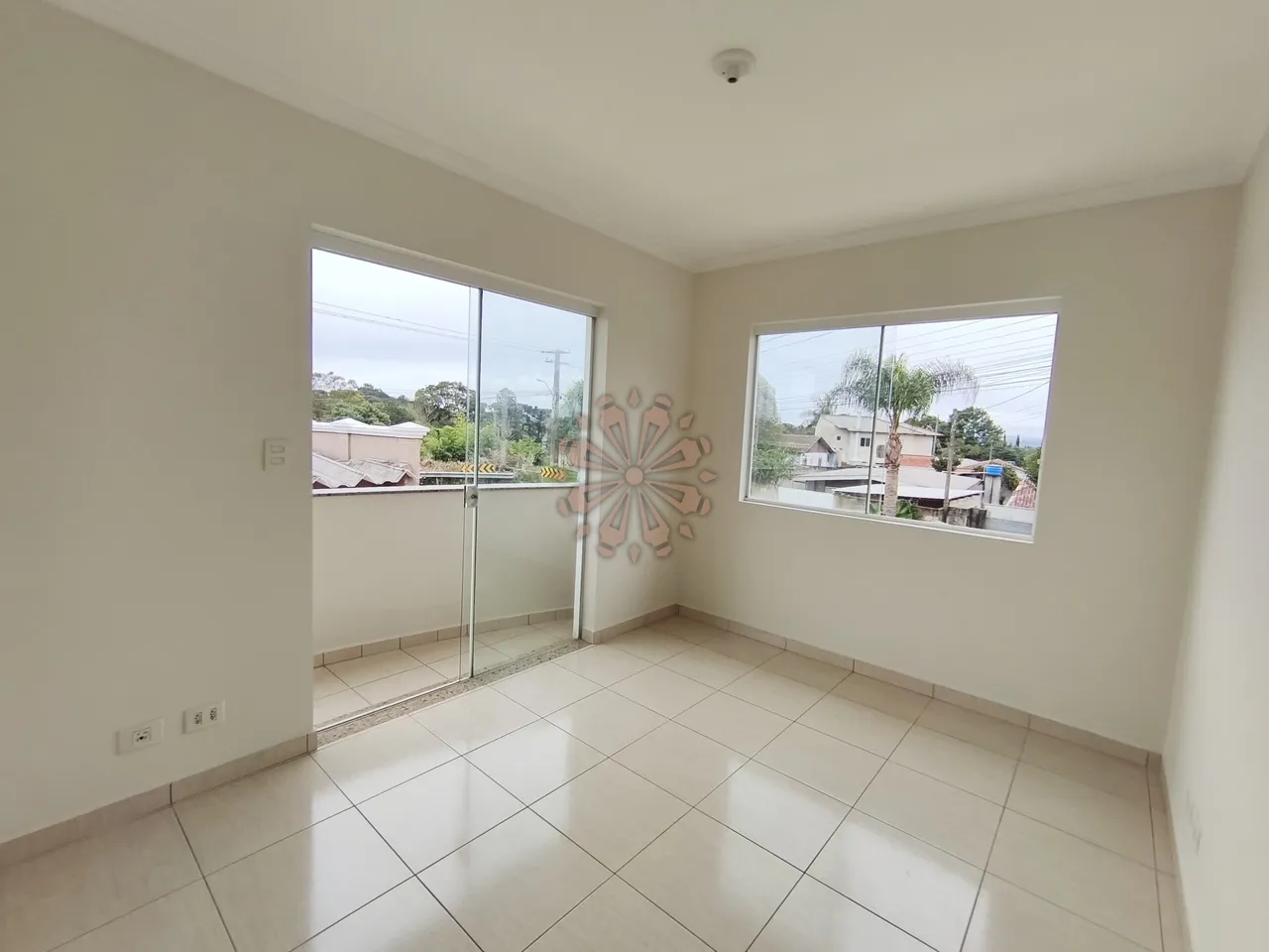House with 3 bedrooms and 3 bathrooms across 250 m² — photo 20