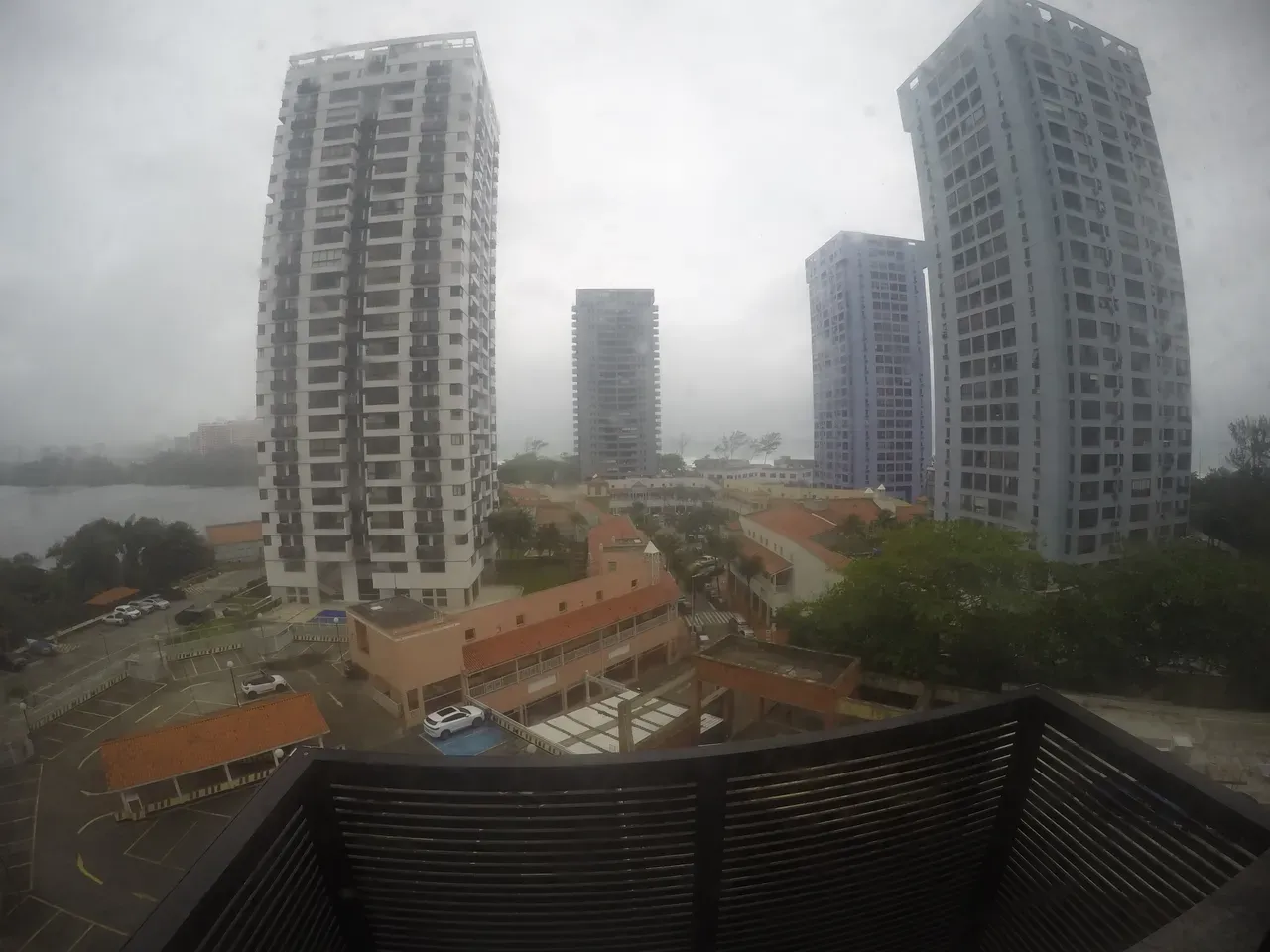 Apartamento com 2 quartos e varanda, mobiliado sem mobília — photo 17