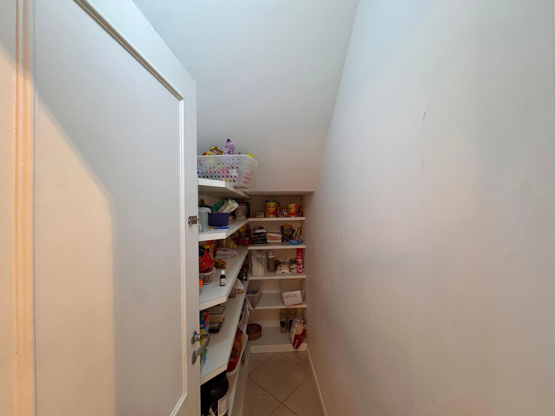 Furnished house, 550 m², with a bathtub — photo 52