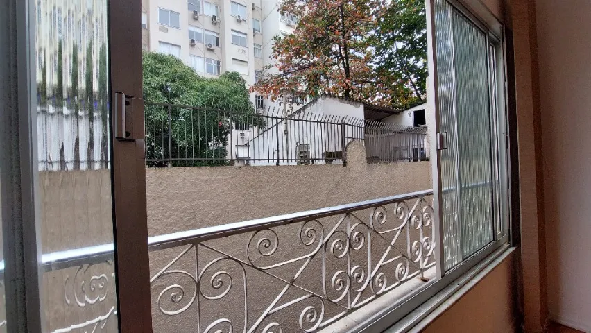 Unfurnished apartment with 2 bedrooms, 3 baths — photo 12