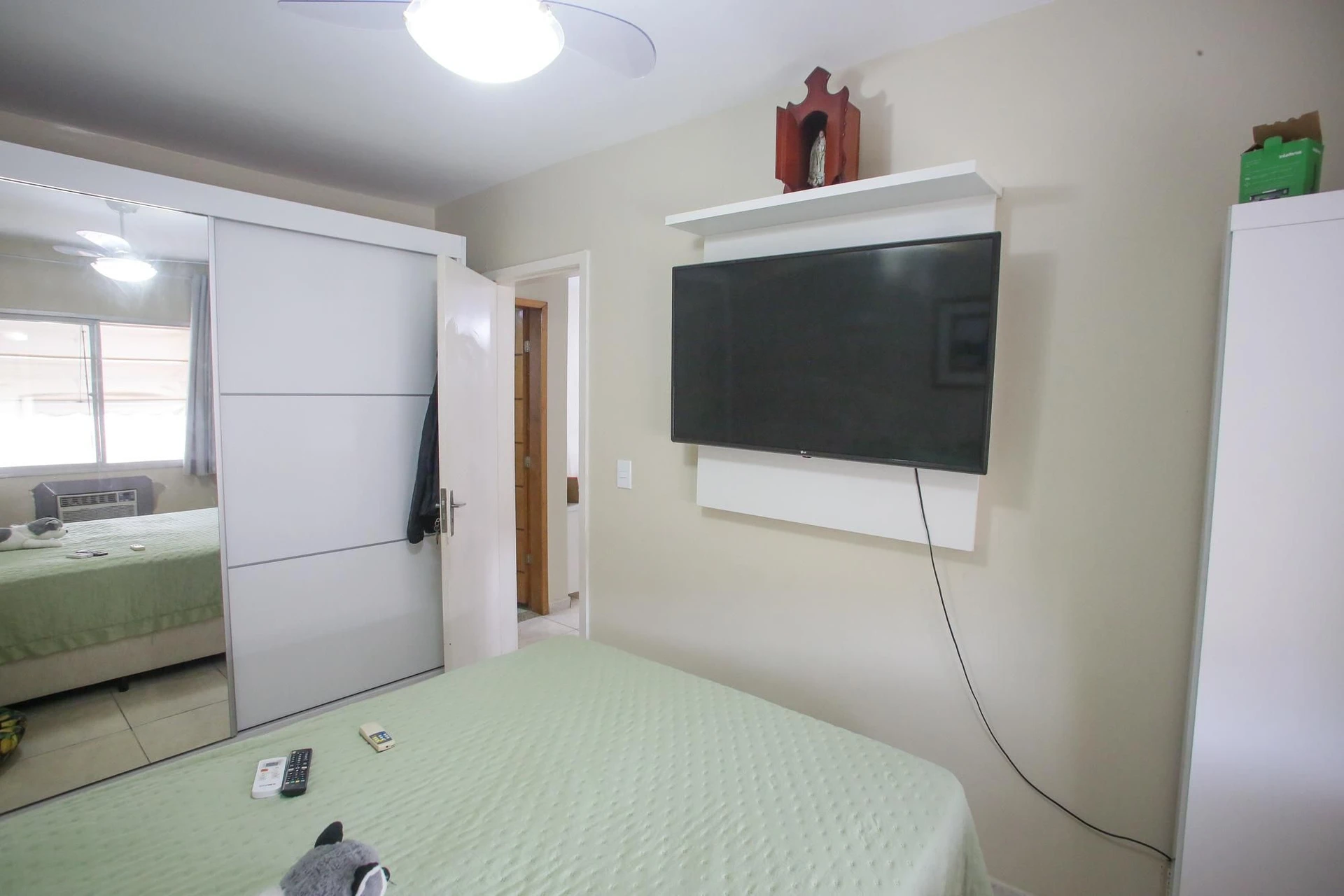 Apartamento mobiliado com 2 quartos e varanda — photo 3