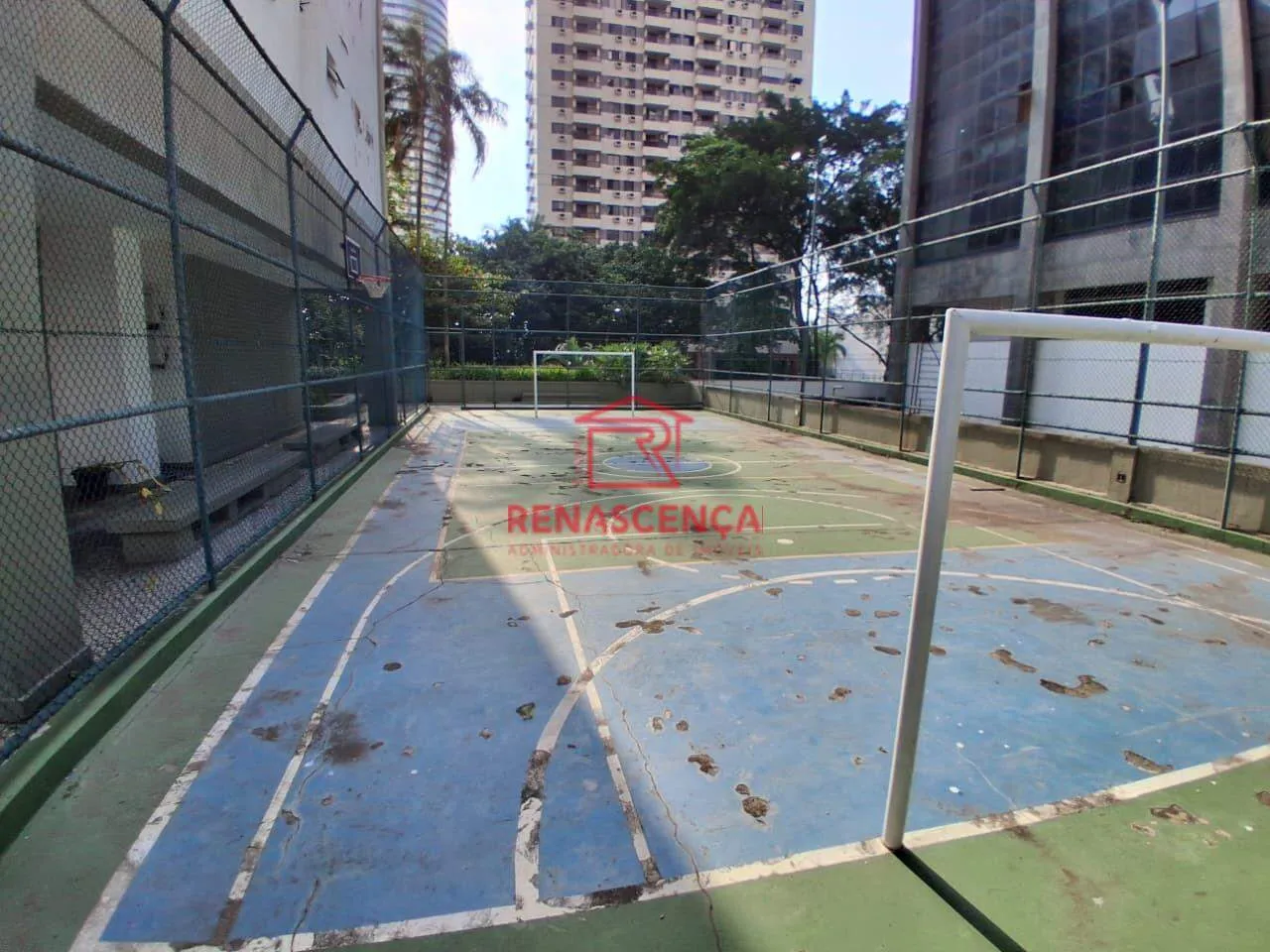 Apartment on the 19th floor with a washing machine — photo 16