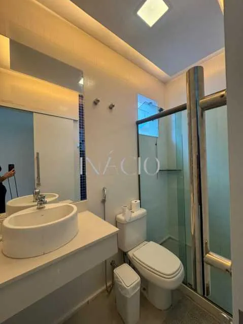 Jacuzzi y 5 dormitorios: casa de 300 m² — photo 12