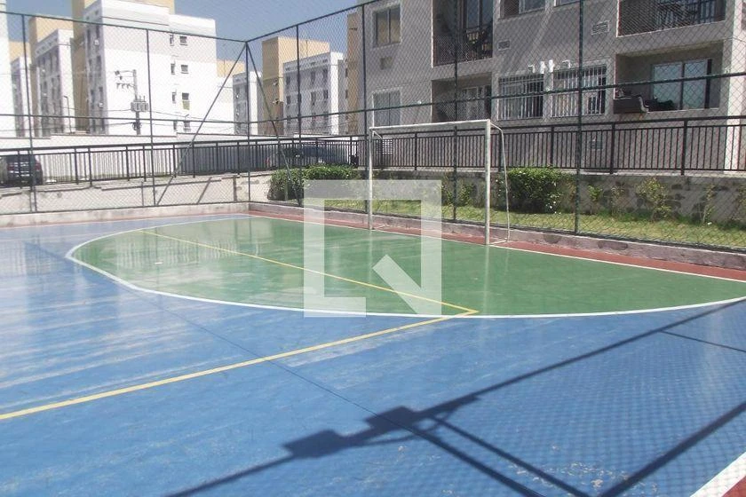 Glass-enclosed balcony in a 2-bedroom apartment, 47 m² — photo 46