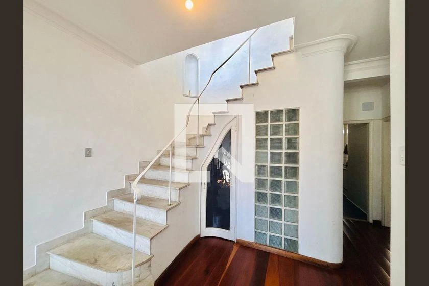 Apartamento mobiliado de 216 m² com churrasqueira na varanda — photo 4