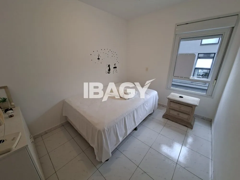 Furnished apartment with 2 bedrooms and 1 parking space — photo 12
