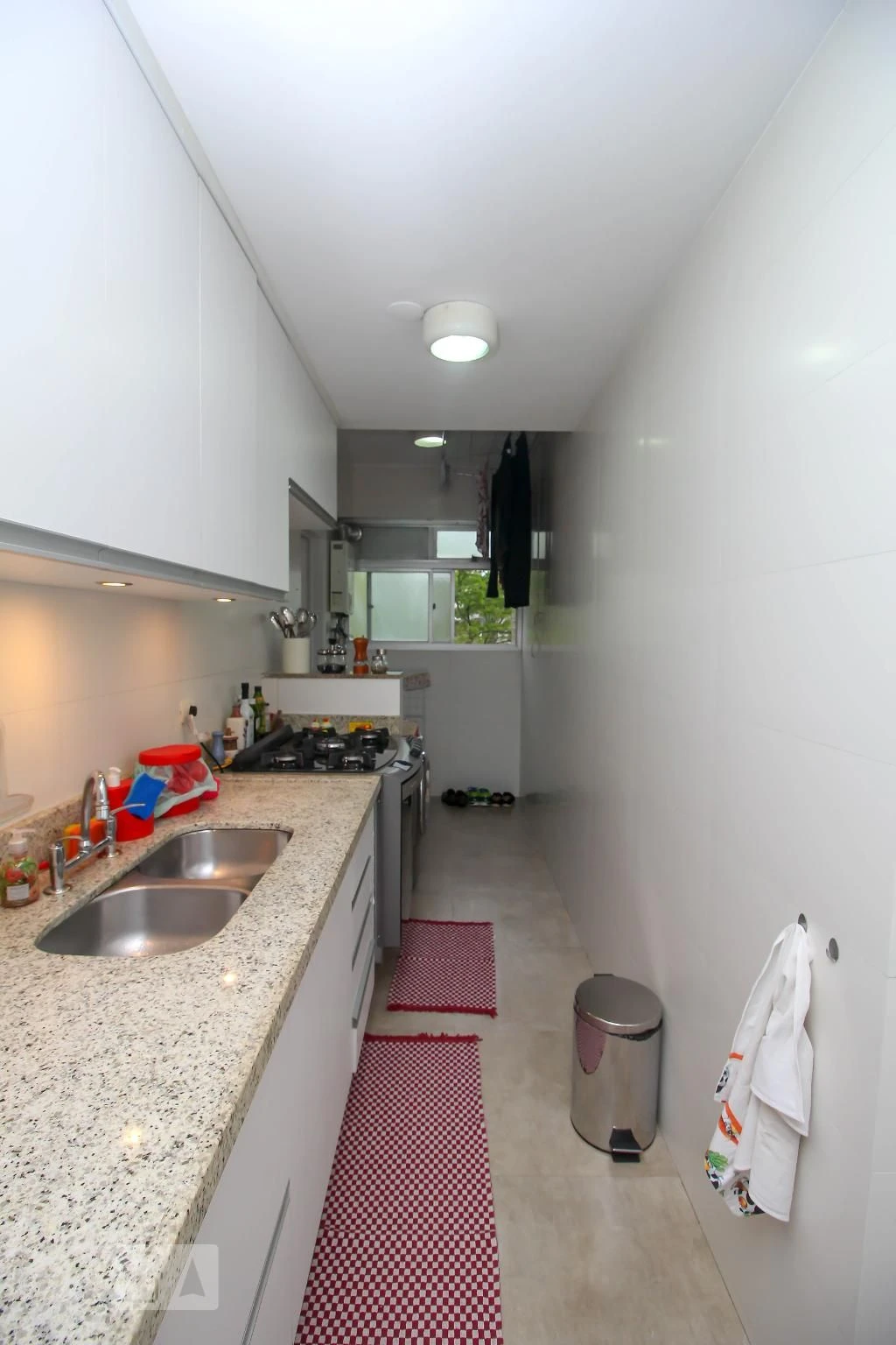 3-bedroom apartment with a glass-enclosed balcony — photo 88