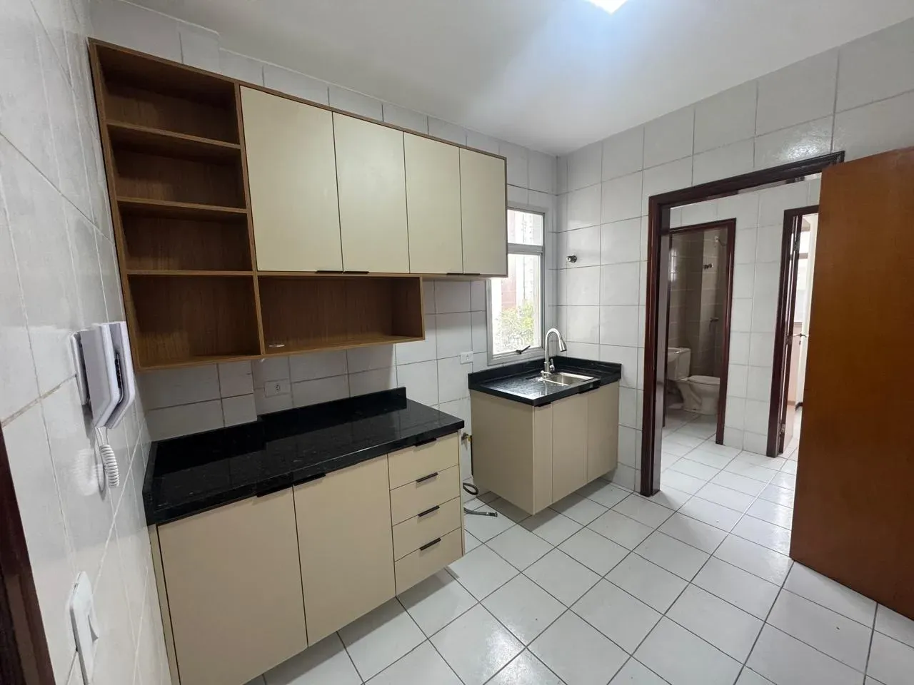 Rental apartment with 3 bedrooms and 82 m² — photo 2