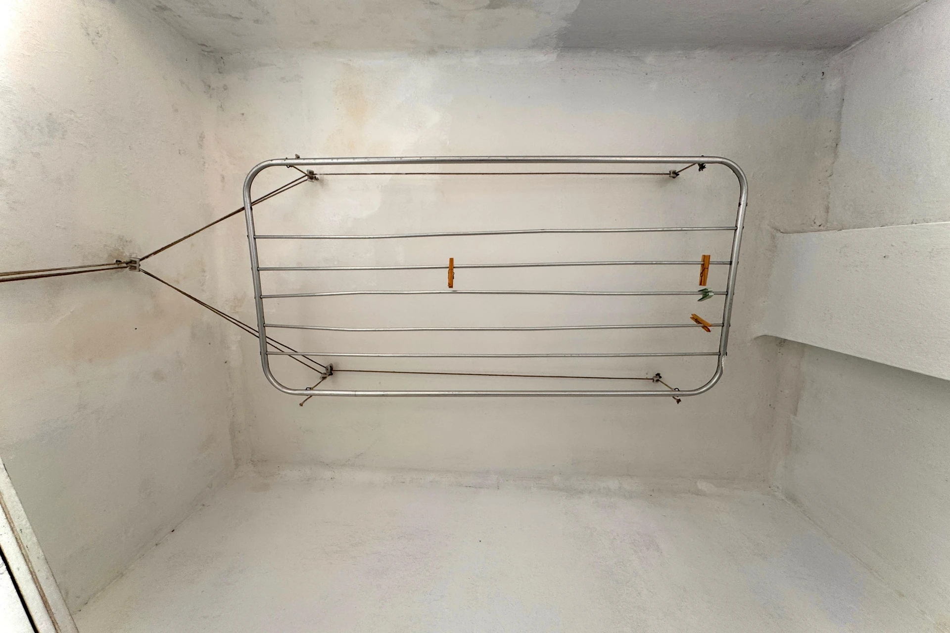 Apartamento de 1 quarto e 1 banheiro com fogão a gás — photo 8